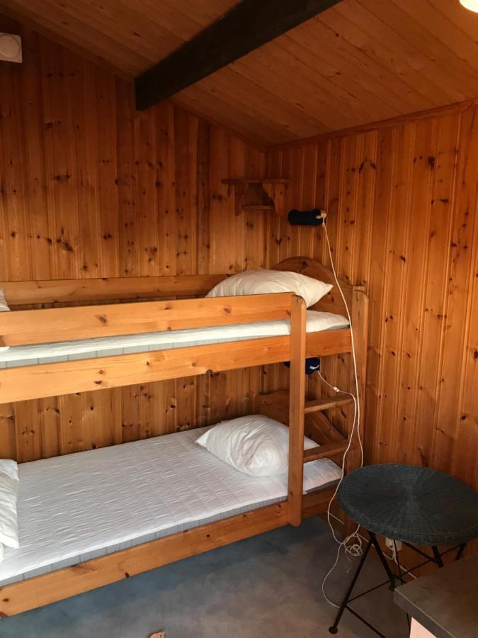 Bjoersjoeas Vildmark - Small Camping Cabin Close To Nature Olofstorp Eksteriør bilde