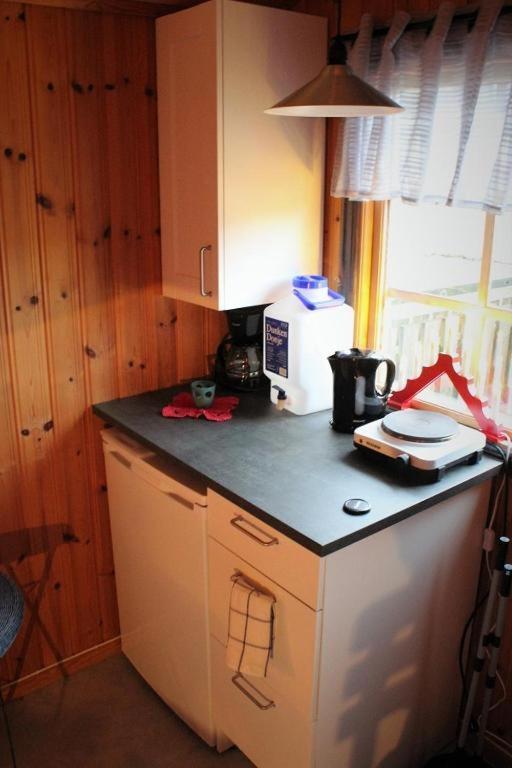 Bjoersjoeas Vildmark - Small Camping Cabin Close To Nature Olofstorp Eksteriør bilde