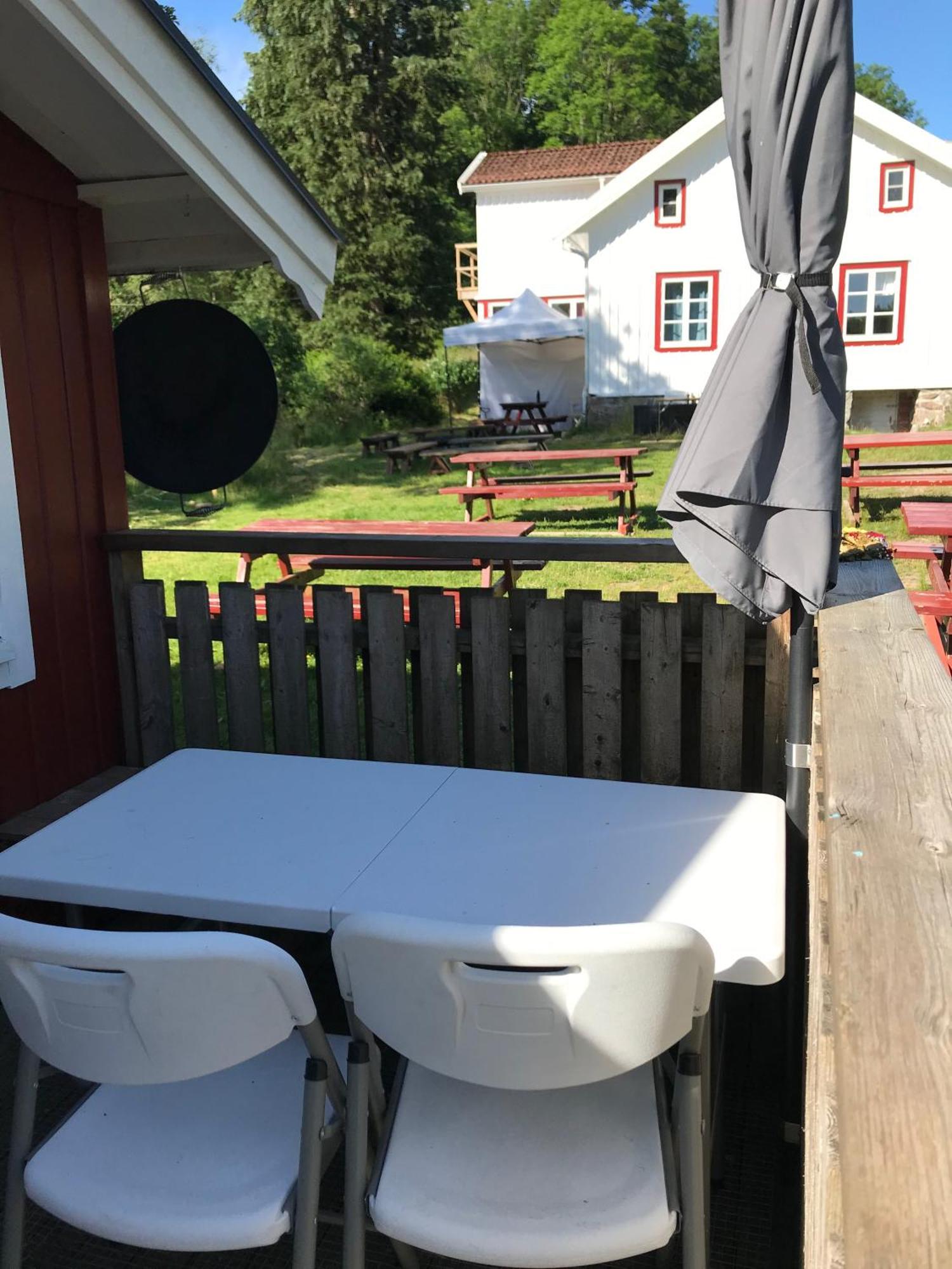 Bjoersjoeas Vildmark - Small Camping Cabin Close To Nature Olofstorp Eksteriør bilde